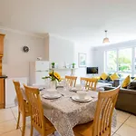 67 - The Townhouse By Shortstays Galway