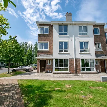 Dom wakacyjny 90 - 4bed Townhouse By Shortstays - Ideal Group Galway