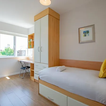 67 - The Townhouse By Shortstays Holiday home Galway