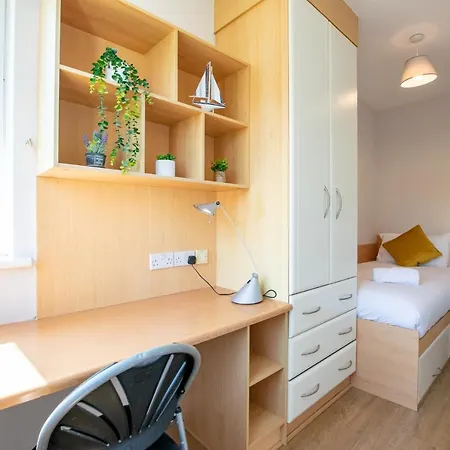 Holiday home 67 - The Townhouse By Shortstays Galway