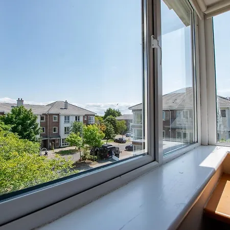 90 - 4Bed Townhouse By Shortstays - Ideal Group Stay Дом отдыха