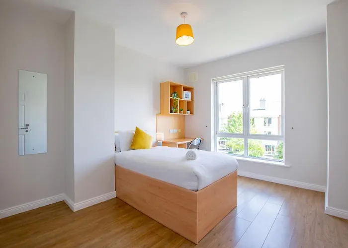 67 - The Townhouse By Shortstays Semesterbostad *